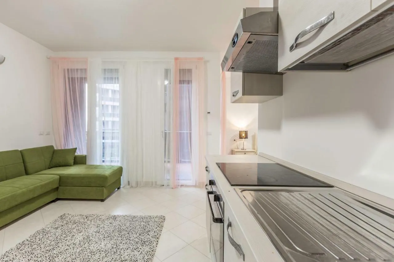 Freud 8, Bologna By Short Holidays Apartment Italy